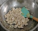 Foto langkah ke 2 dari resep Ayam Cincang Kecap (Untuk Isian Bakpao, Dll.).