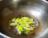 A picture of step 2 of Simple quick horsegram curry.