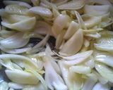 A picture of step 4 of मेगी नूडल्स विद् ट्विस्ट.