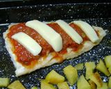 Foto del paso 7 de la receta: Merluza a la pizza con papas crocantes