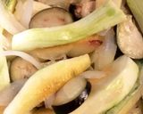 Foto del paso 2 de la receta: Salteado de Zucchini, Zapallitos y Berenjenas