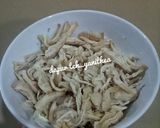 Foto langkah ke 3 dari resep Bubur Ayam Sayur Enak Bergizi.