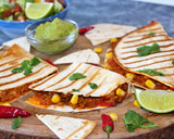 Foto del paso 1 de la receta: Quesadillas veganas con proteína de guisante texturizada