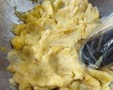 Foto langkah ke 2 dari resep Kroket Isi Keju Lumer 🧀.