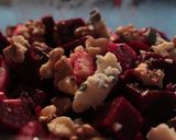 Foto del paso 3 de la receta: Ensalada de remolachas, queso azul y nueces