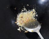 Foto langkah ke 2 dari resep Nasi Goreng Nanas Bakar.
