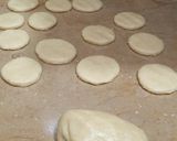 A picture of step 3 of Konday or meethi tikkiya.