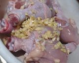 Foto langkah ke 1 dari resep Ayam Goreng Bawang Putih.