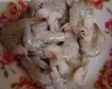 Foto langkah ke 1 dari resep Udang asam manis.