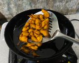 ખલવા (Khalva Recipe In Gujarati) રેસીપી સ્ટેપ3ફોટો