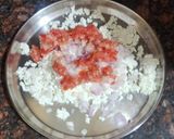A picture of step 3 of Stuffed moong dal wrap.