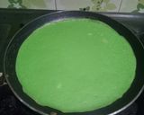 Foto langkah ke 3 dari resep Dadar Gulung isi Unti Kelapa (tips membuat kulit bopeng cantik).