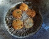 Foto langkah ke 5 dari resep Perkedel Talas.