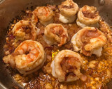 Foto del paso 1 de la receta: Cazuela de mariscos en tomatada