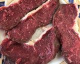Φωτογραφία βήματος 3 της συνταγής Sirloin steak με βουτυράτη σάλτσα σκόρδου και σπαράγγια