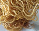 क्रिस्पी मसाला सेव (Crispy Masala sev recipe in Hindi) रेसिपी चरण 5 फोटो