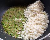 A picture of step 4 of Cauliflower-Tuvar-Peas Sabzi.