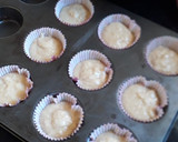 Foto del paso 6 de la receta: Muffins de Banana y Coco rellenos de Dulce de Leche
