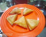 A picture of step 4 of Mini Samosa.