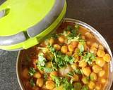 Healthy Atta Puri and chole (without onion & garlic)