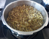 Foto del paso 1 de la receta: Borrajas con almendras y calamares