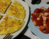Foto del paso 4 de la receta: Tortilla de puerros, cebolla y tranchetes