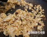 粒粒分明『鮭魚泡菜炒飯』清冰箱料理的食譜步驟7照片