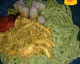 Foto langkah ke 5 dari resep Mie Ayam hijau Bayam hutan h.