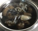 Hình bước làm 2 của món Hải Sâm xào bắp cải tím