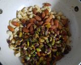 A picture of step 2 of Dryfruit chiwda.