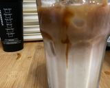 A picture of step 6 of Ice Caramel Macchiato Drink.