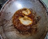 A picture of step 3 of Kolhapuri Chickan masala and curry.