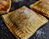 Foto del paso 6 de la receta: CUADRADOS🧇De Hojaldre, Rellenos con Crema🍦Pastelera...!🌺