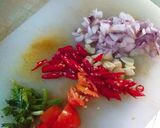 Foto langkah ke 1 dari resep Tumis Udang Saus Tiram.