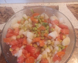 Foto del paso 6 de la receta: Ensalada de arveja, zanahoria y tomate