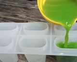 कैरीचे पोपसिकल/ Raw Mango Popsicle/ कैरीची आईस्कांडी/ Raw Mango Lolly Icecream - मराठी रेसिपी रेसिपी स्टेप 9 फोटो 