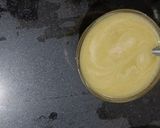 A picture of step 5 of Appletini.