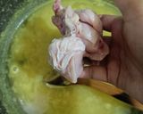 Foto langkah ke 3 dari resep Ayam Goreng Kremes.