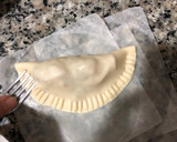Foto del paso 5 de la receta: Empanadillas de gambas y champiñones