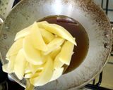 A picture of step 3 of Home made chips.