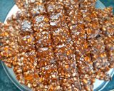 સીંગ ની ચીકી (Peanuts Chikki Recipe in Gujarati) રેસીપી સ્ટેપ3ફોટો