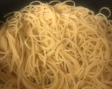 Foto del paso 3 de la receta: Fideos con vienesas