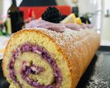 Foto langkah ke 12 dari resep Blackberry Lemon Roll Cake.