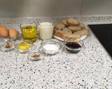 Foto del paso 1 de la receta: Torrijas de leche con vino dulce 