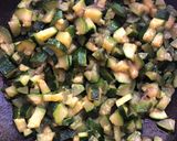 Foto del passaggio 2 della ricetta Pasta senza glutine con zucchine e speck