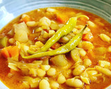 Foto del paso 3 de la receta: Potaje de Alubias blancas con verduras