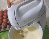 Foto langkah ke 5 dari resep Cake pandan simpel.