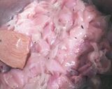 Foto del paso 3 de la receta: Pechuga de pollo a la olla