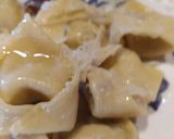 Foto del passaggio 4 della ricetta I primi tortelloni
