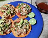 Foto del paso 4 de la receta: Tostadas de ceviche a mi estilo